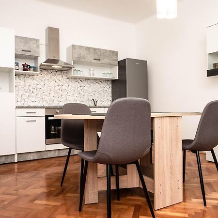 Apartment Marta Raša 外观 照片