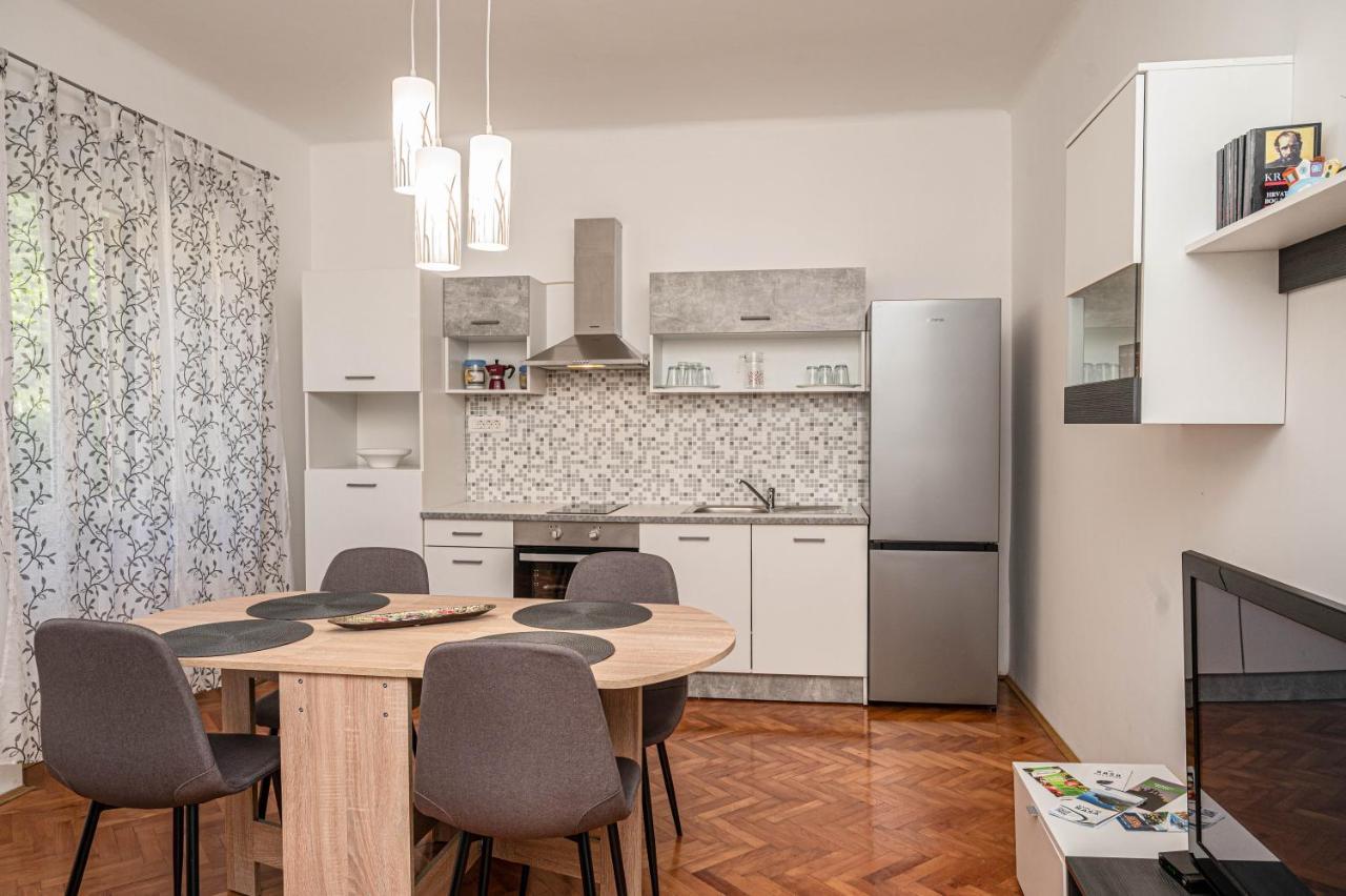 Apartment Marta Raša 外观 照片
