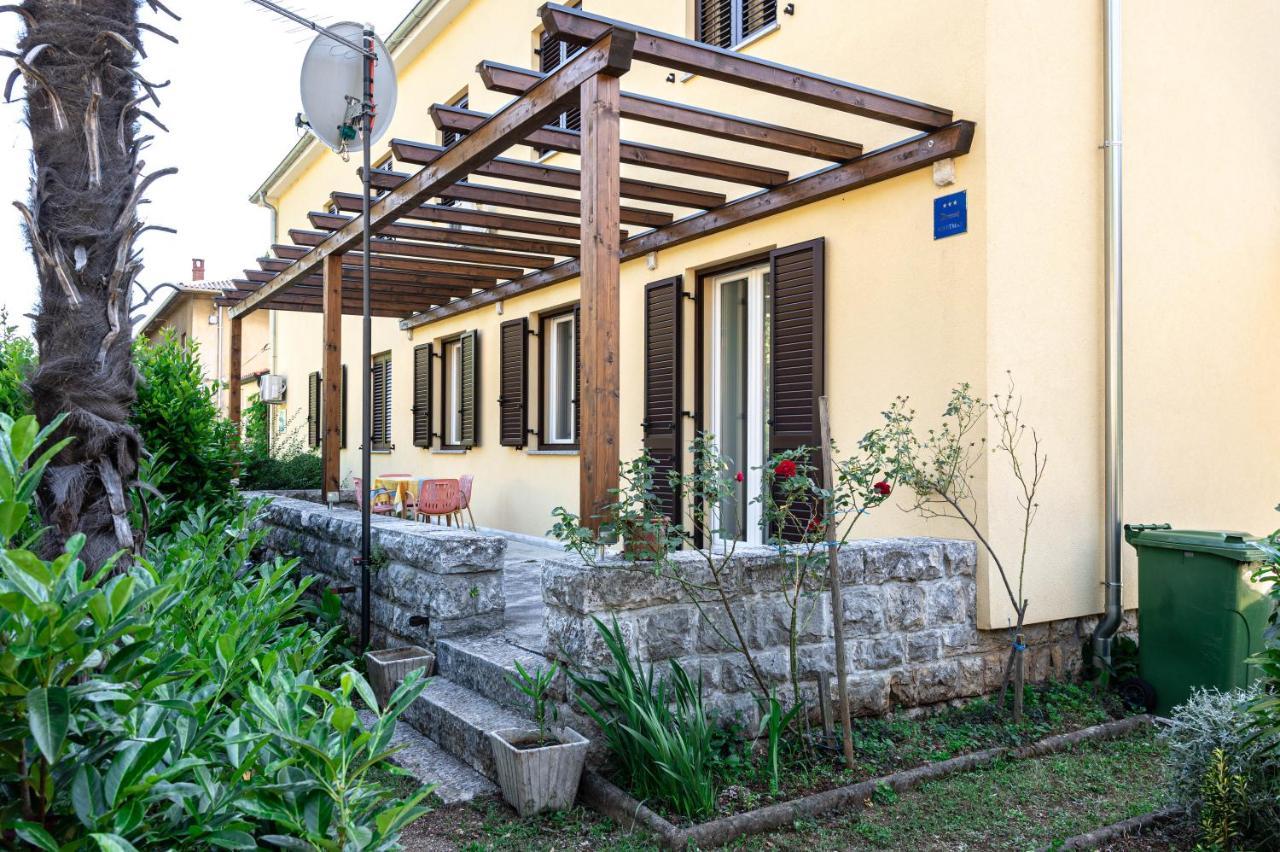 Apartment Marta Raša 外观 照片